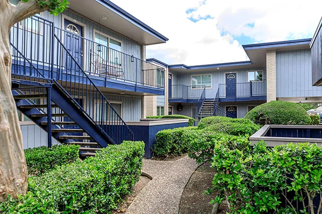 Aurora Flats - Image 3