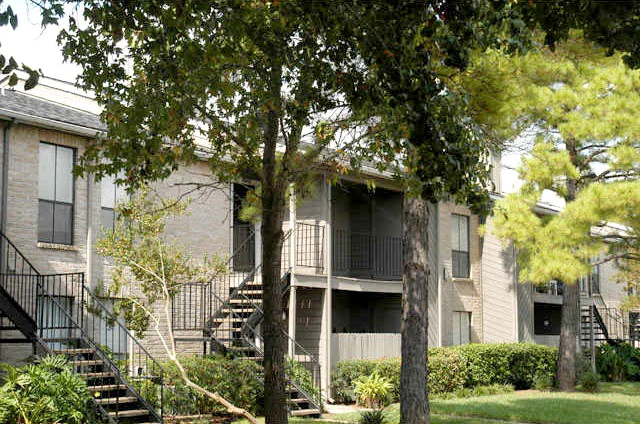 2400 BriarWest
