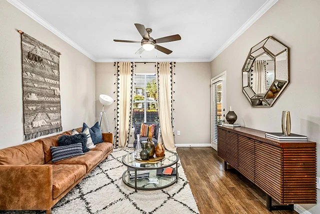Gables Metropolitan Uptown - Image 5