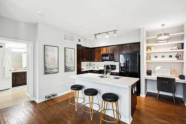 The Henry At Woodland Hills - Image 5