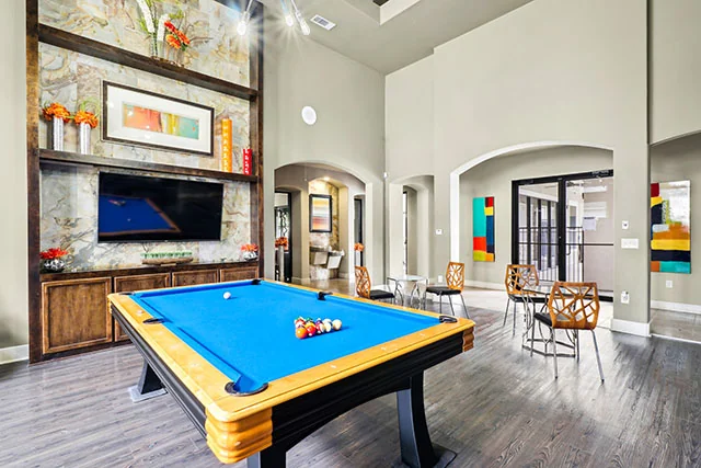 The Henry At Woodland Hills - Image 4