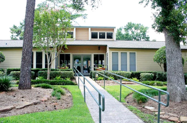 Kendall Manor - Image 5