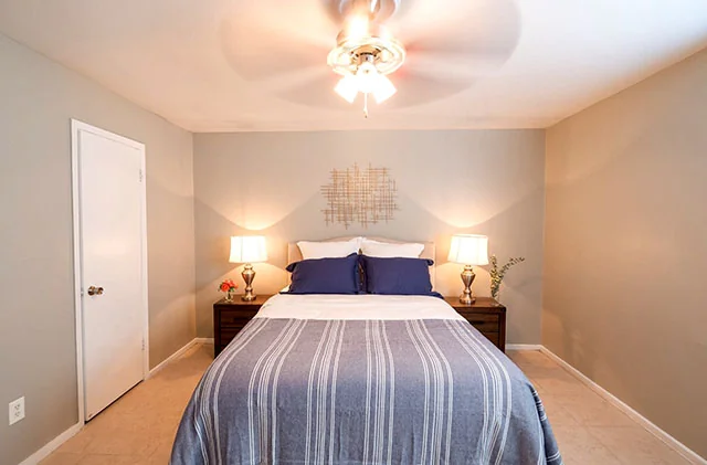 7637 Harwin - Image 4