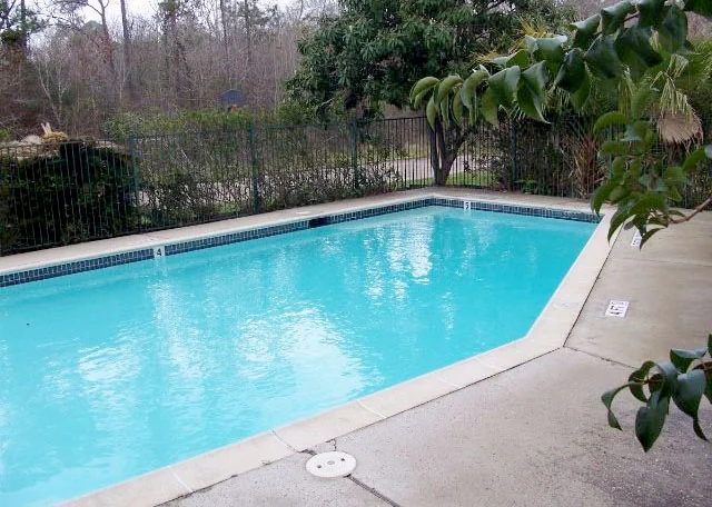 Spring Hill Village - Image 2