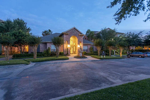 The Breakers At Windmill Lakes - Image 4