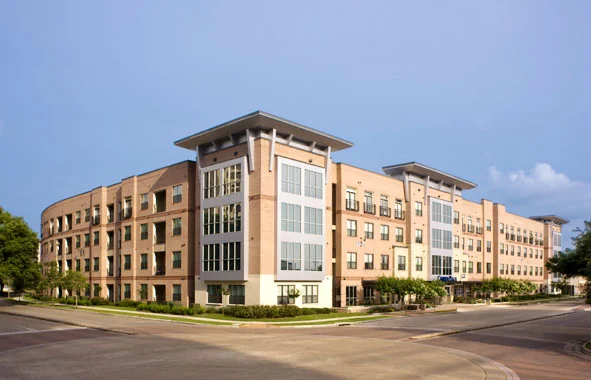Camden Plaza - Image 4