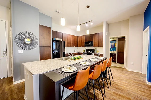 Aspire At 610 - Image 5