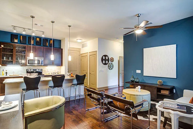Caroline Uptown West - Image 3