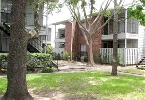 Crescent Place