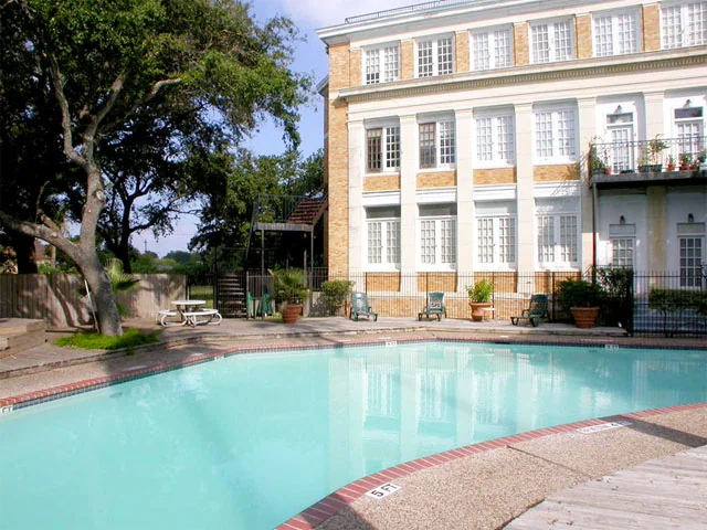 The Park At Cedar Lawn - Image 3