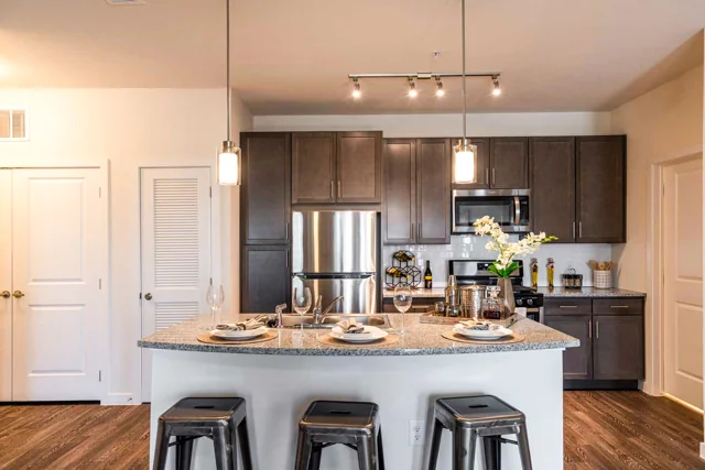 Smart Living At Texas City - Image 5