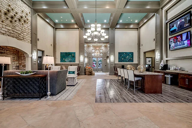 10X Woodway Square - Image 4