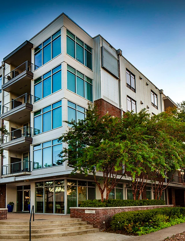 2125 Yale - Image 3