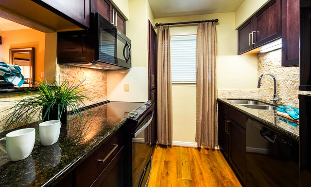 Colony Oaks - Image 2