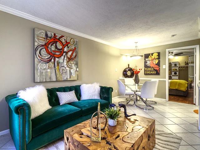 Galleria Oaks - Image 4