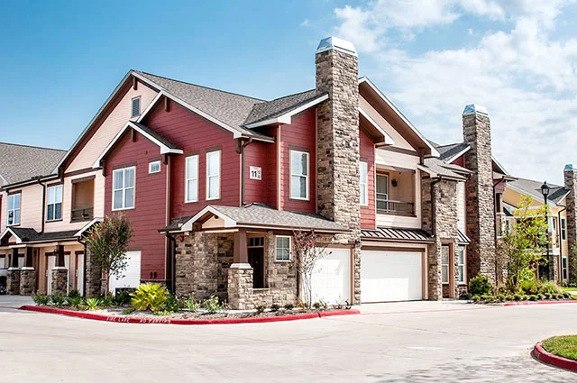 Pointe At West Lake - Image 5