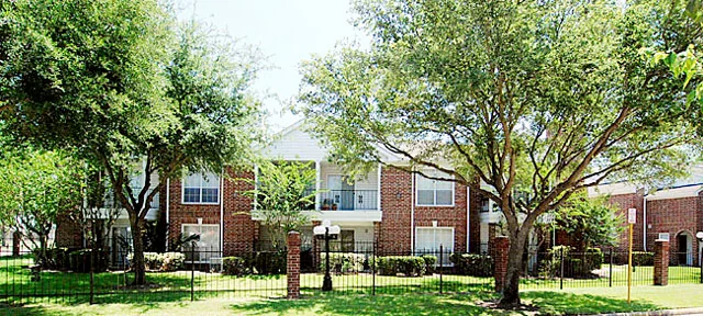 Savannah Place I & II