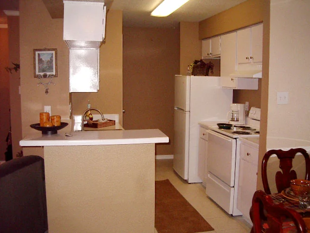 Bay Meadows - Image 4