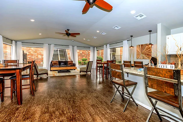 Regal Pointe - Image 3
