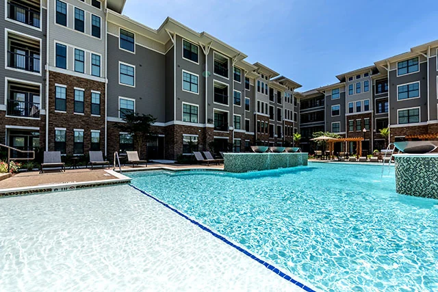 Beacon At Buffalo Pointe - Image 1