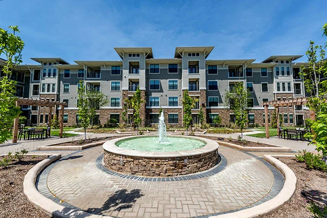 Beacon At Buffalo Pointe - Image 3