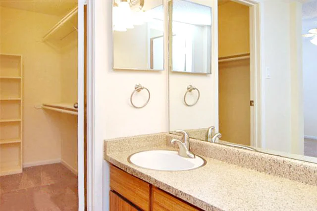 Creekside Villas At Clear Lake - Image 5
