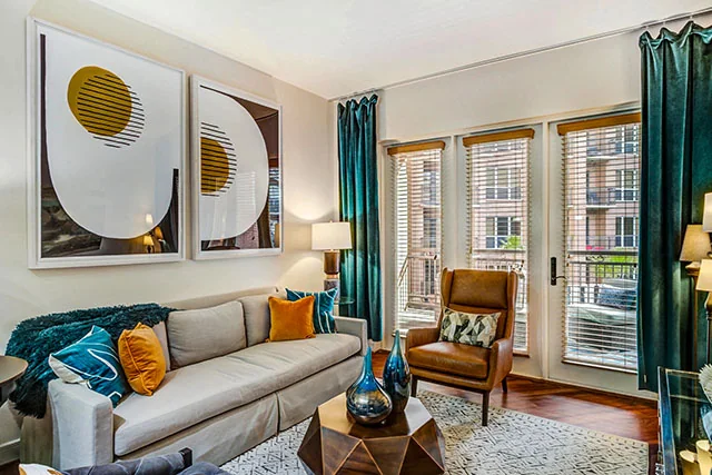 Gables Post Oak - Image 5