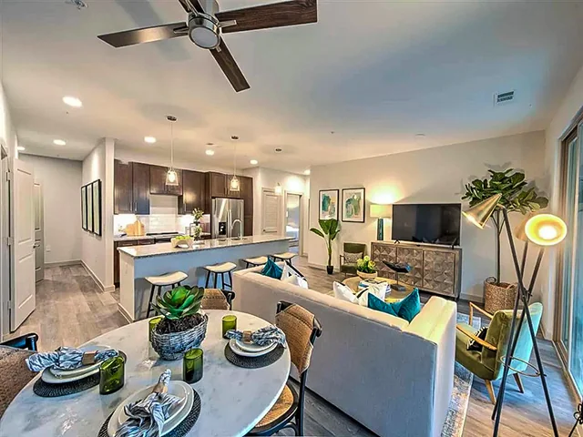 Pointe At Valley Ranch Town Cntr - Image 5