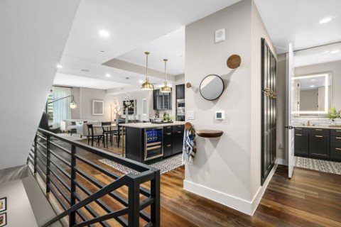 crimson-river-oaks-apartment-hardwood-staircase